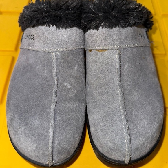 CROCS Women's Black and Gray Mules with Faux Fur - Picture 3 of 4